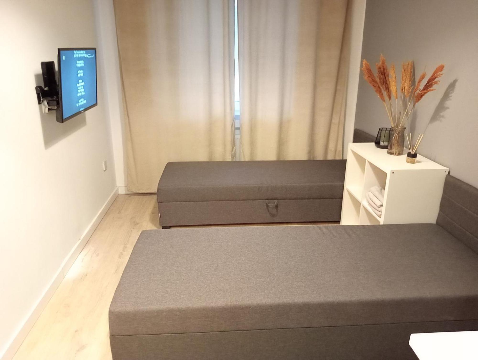 Adler Room Suite -- Prywatna Lazienka, Dostep Na Kod, Parking ウッチ エクステリア 写真