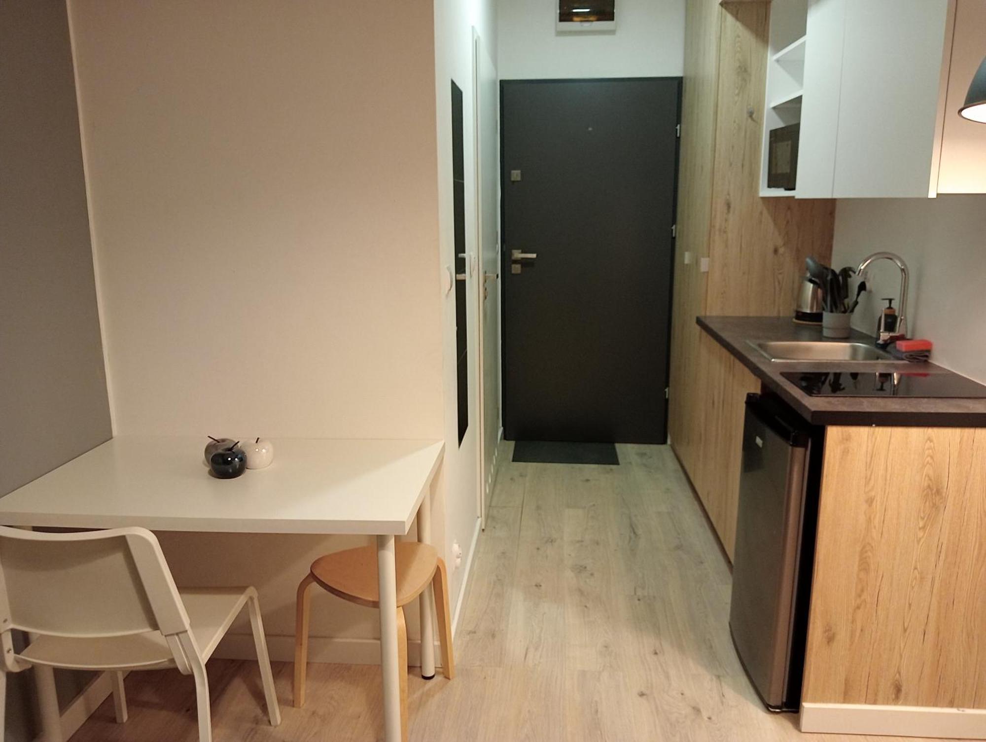 Adler Room Suite -- Prywatna Lazienka, Dostep Na Kod, Parking ウッチ エクステリア 写真